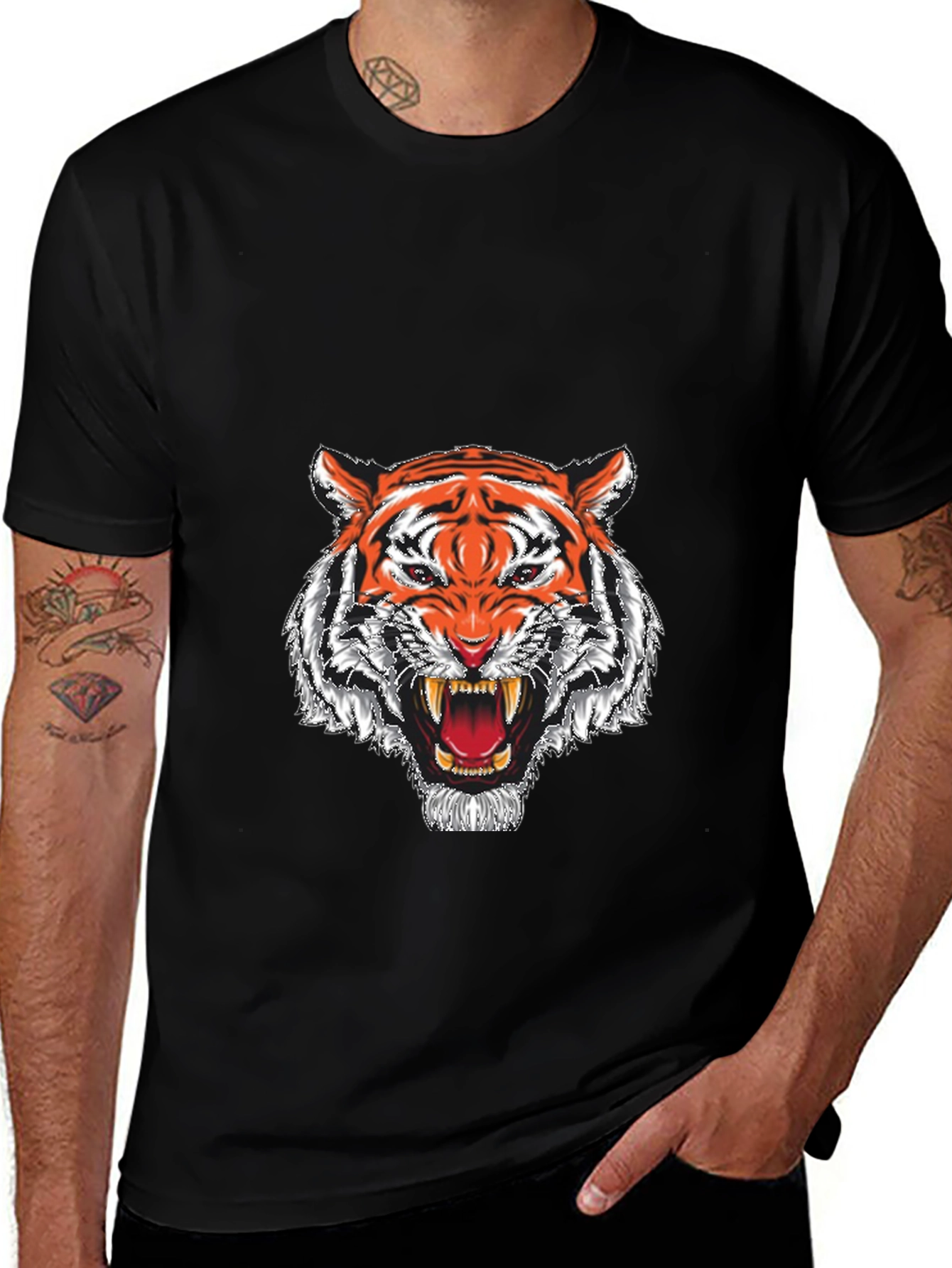 Roaring Tiger Graphic T-Shirt - Black