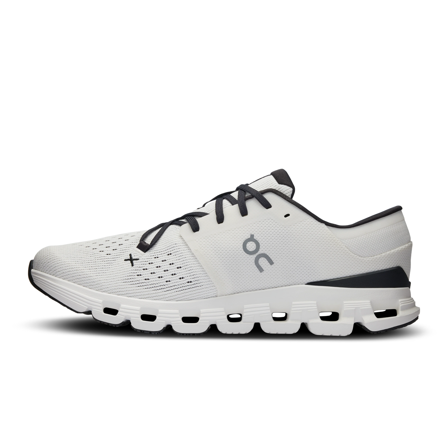 Cloud X 4 Ivory | Black