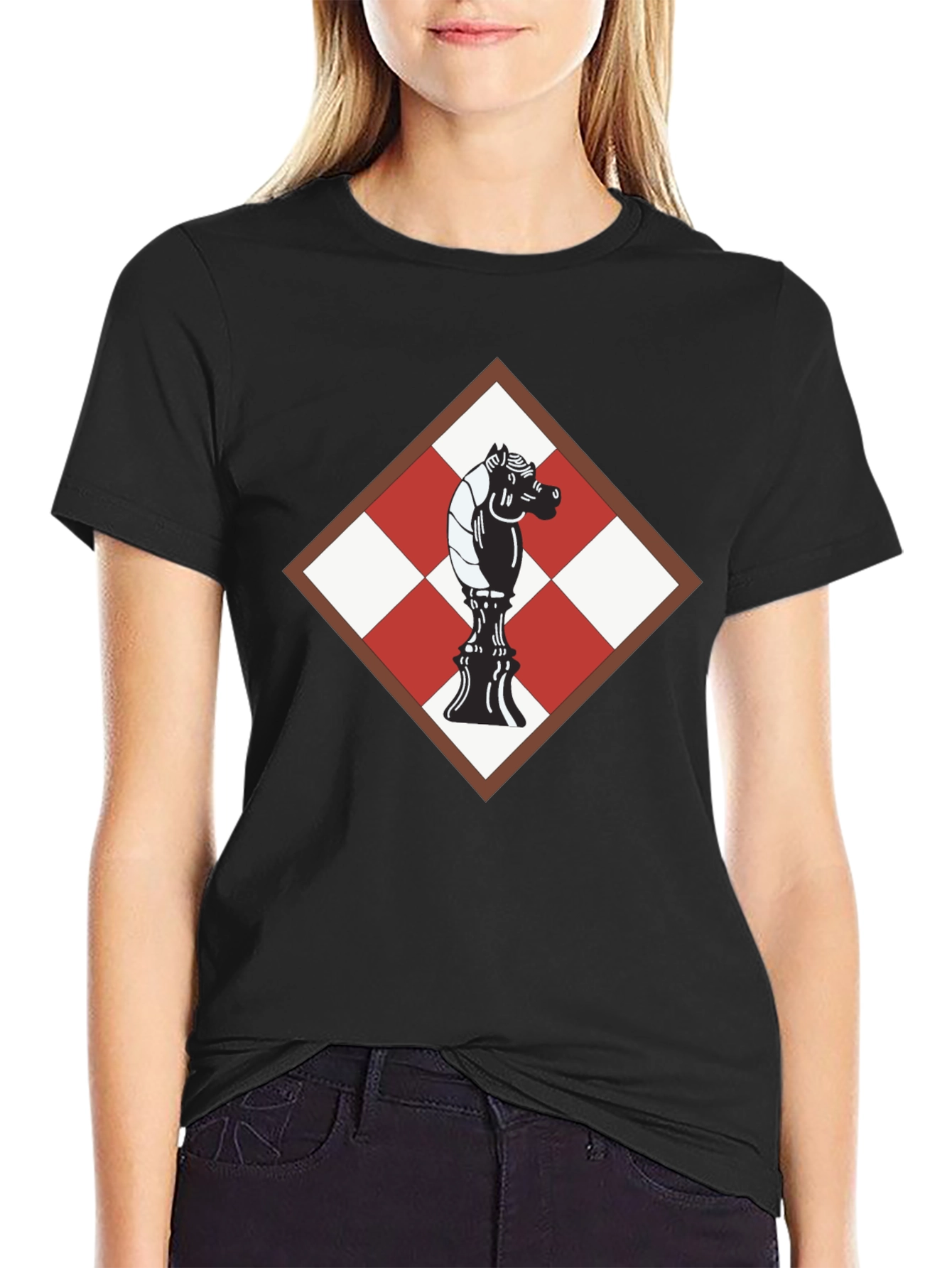 Chess Knight Graphic Tee - Modern Style