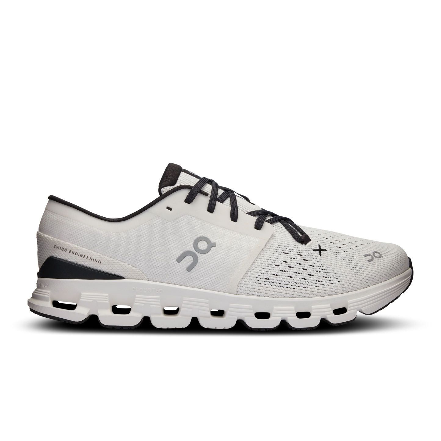 Cloud X 4 Ivory | Black
