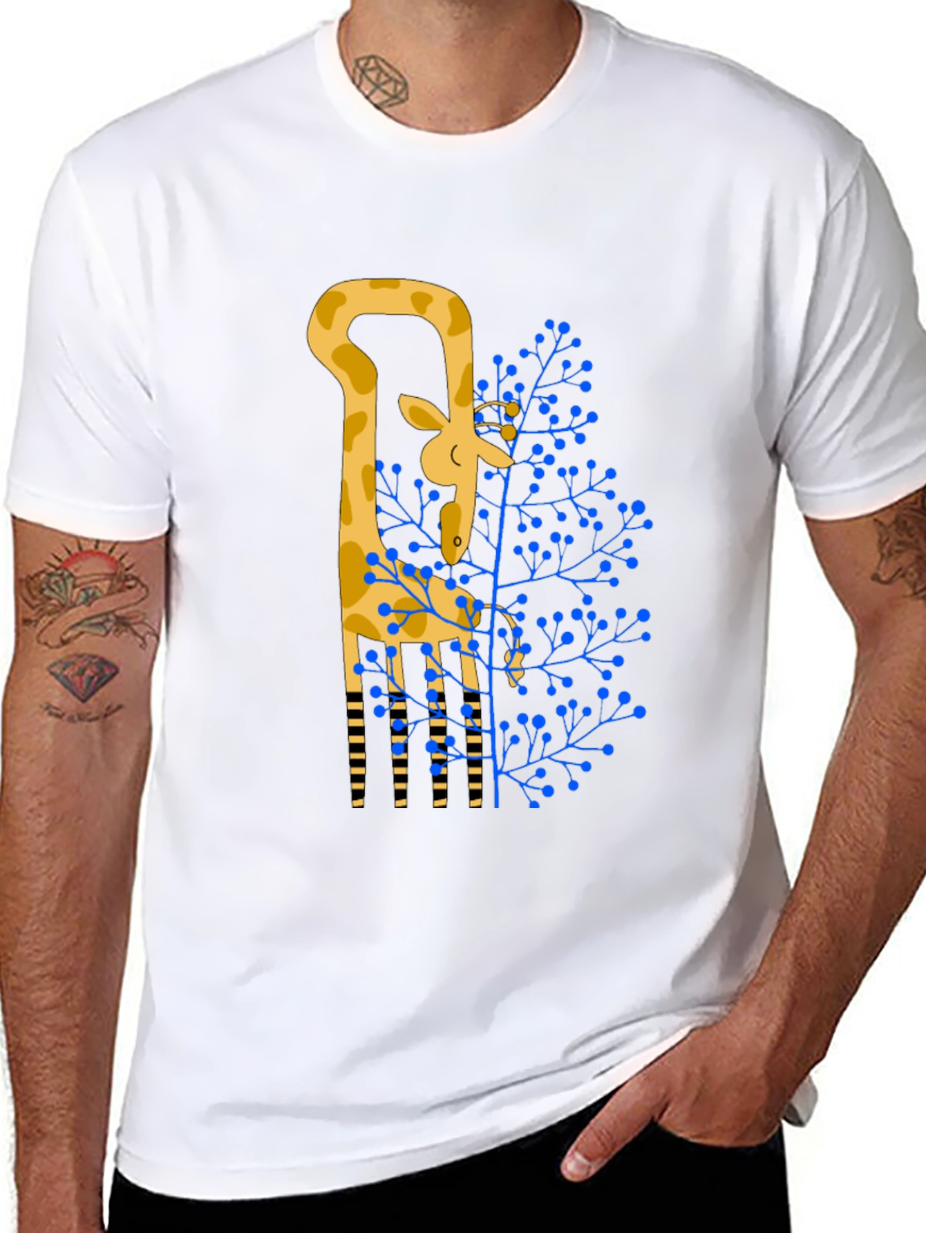 Giraffe Graphic Print Tee - Stylish Black T-Shirt