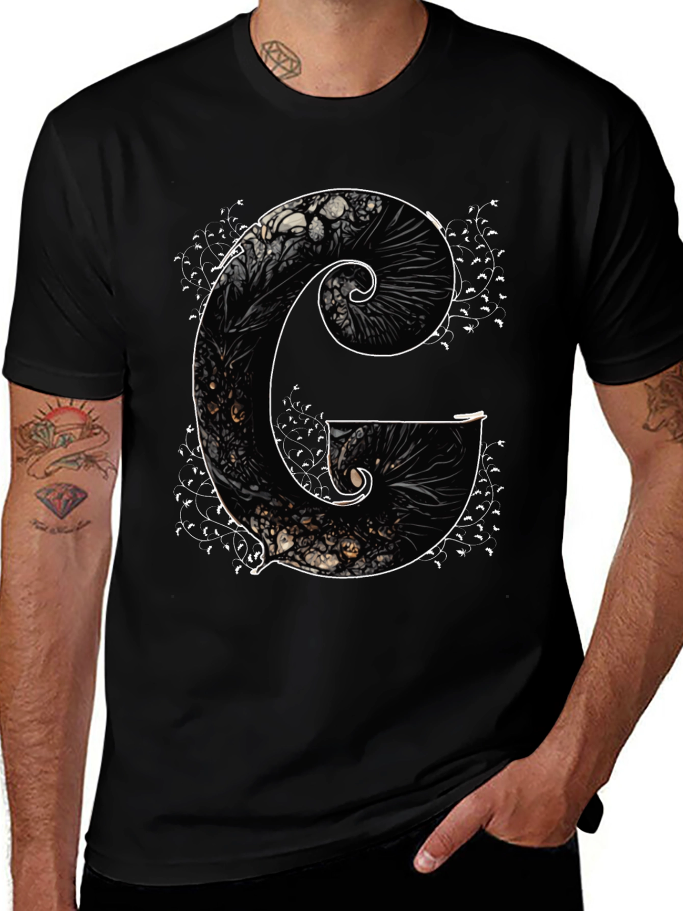 G Letter Art Print Black Tee - Unique Design