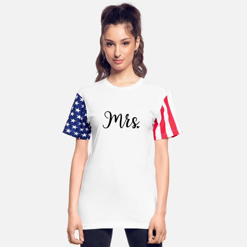 Mrs with heart wedding gift idea
