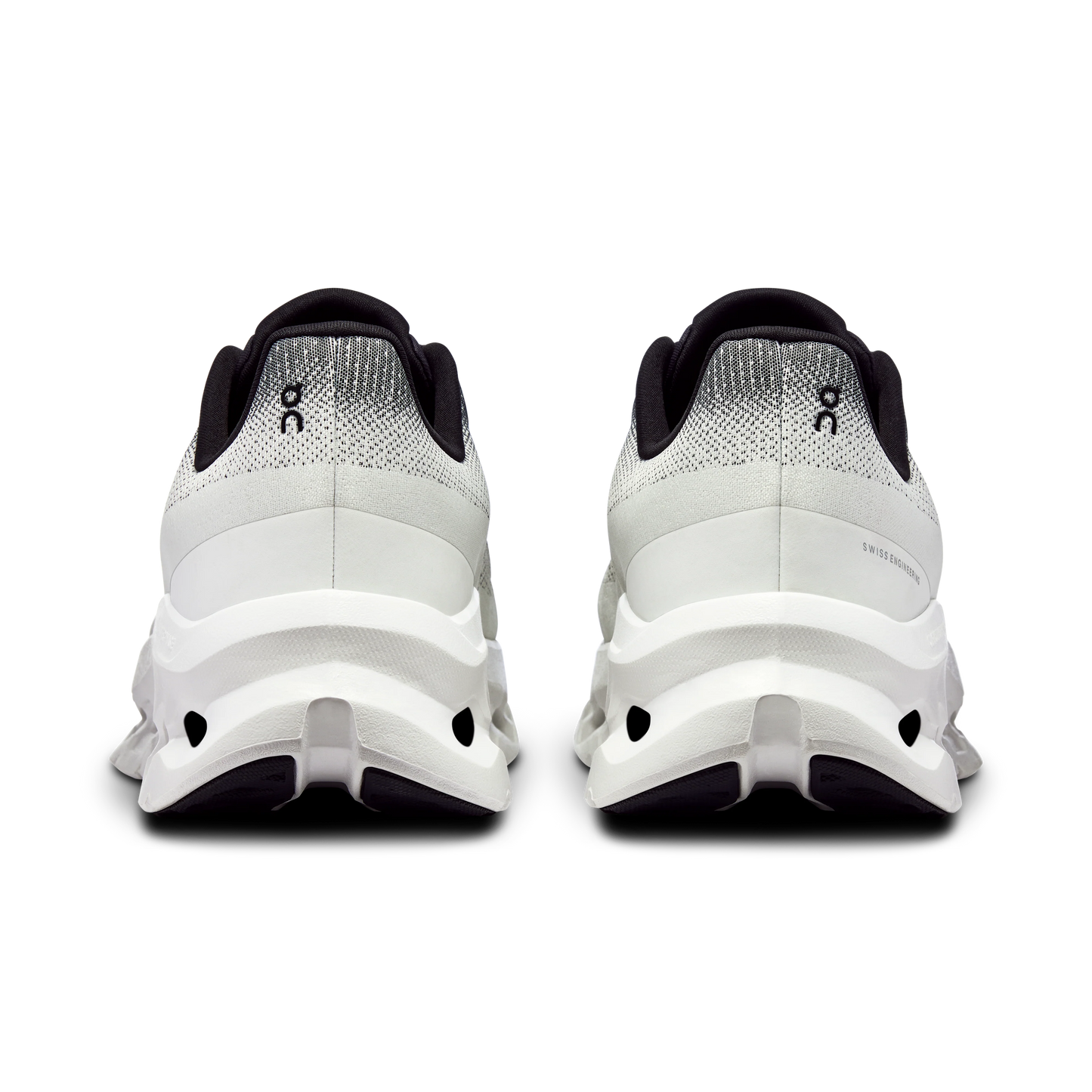 Cloudtilt Black | Ivory