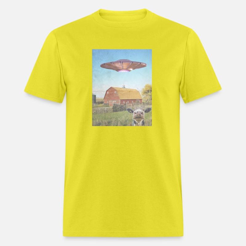 Retro UFO & Cow Farm Scene T-Shirt