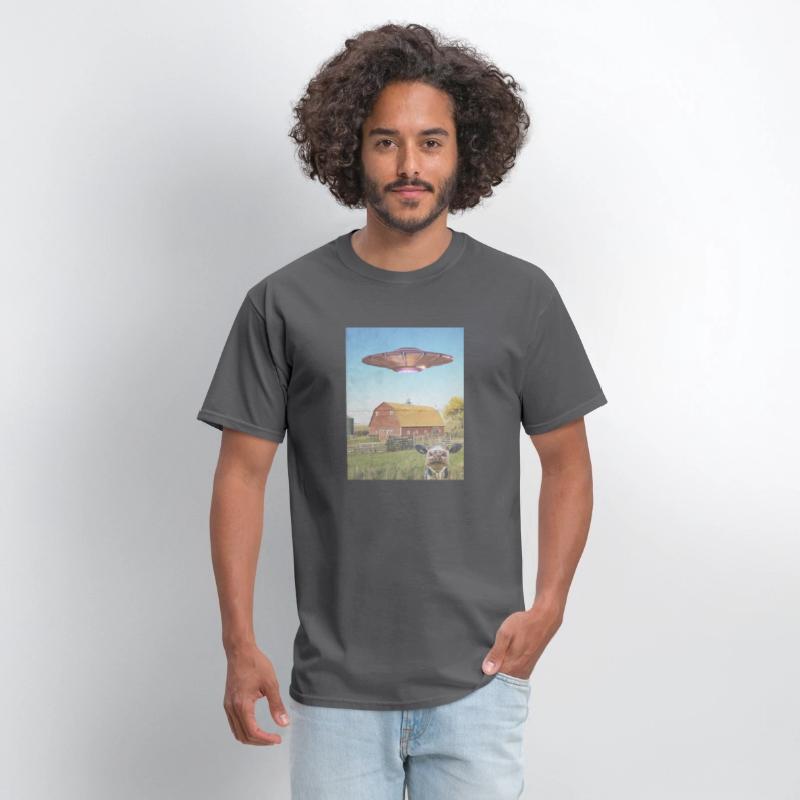 Retro UFO & Cow Farm Scene T-Shirt
