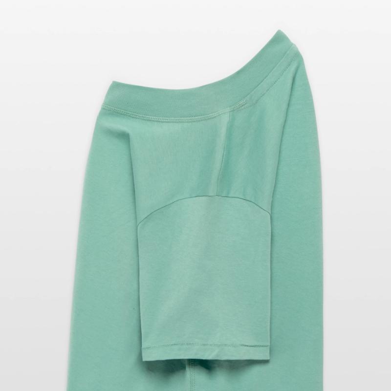 Spring happiness with bees