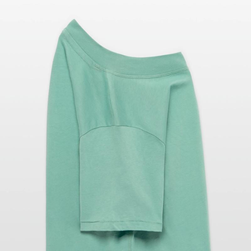 Spring happiness with bees