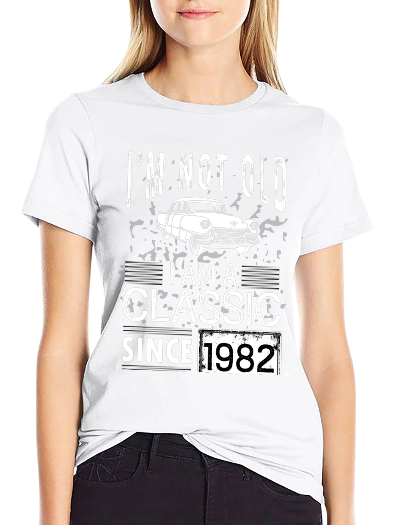 Im Not Old Im a Classic Since 1982 T-Shirt